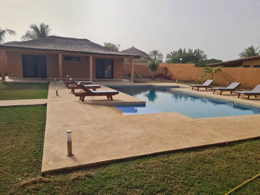 Villa 6 chambres à louer à Nianing à 850000 - Petites annonces gratuites - Achat et vente à Thiès, Sénégal