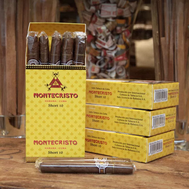 Cigare montecristo A VENDRE  à 57000 - Petites annonces gratuites - Achat et vente à Cotonou, Bénin